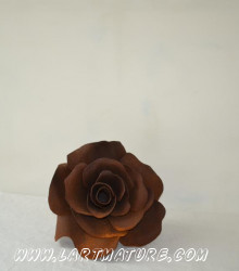 Rose Acier Corten 3 - Sculpture de Mich Mao