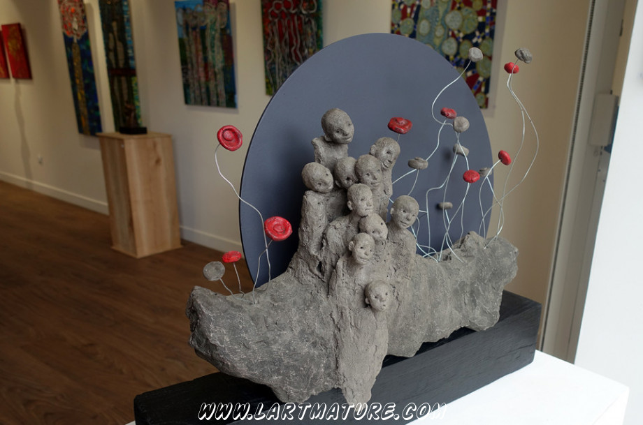 Enfants et coquelicots - Sculpture de Rachel Launay-Painchaud